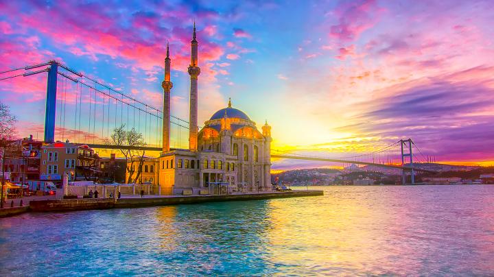 shutterstock_1019797831