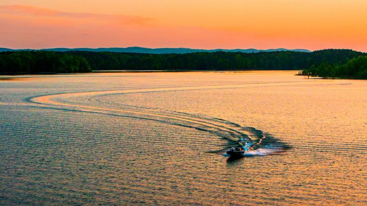 Lake Ouachita Mountain Harbor Lake Ouachita Mount Ida 2017-04 KSJ_4989ps