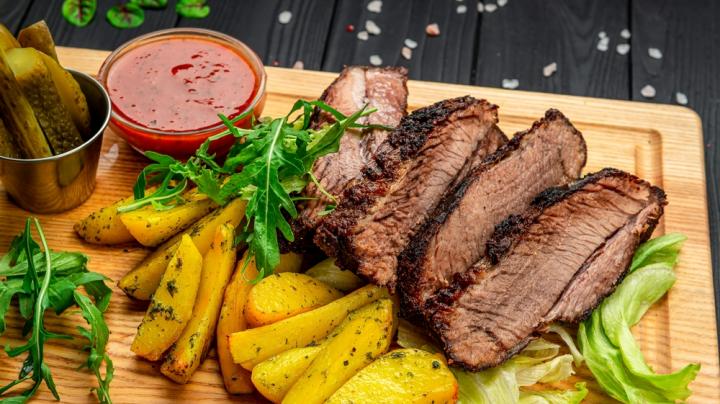 shutterstock_2124626192