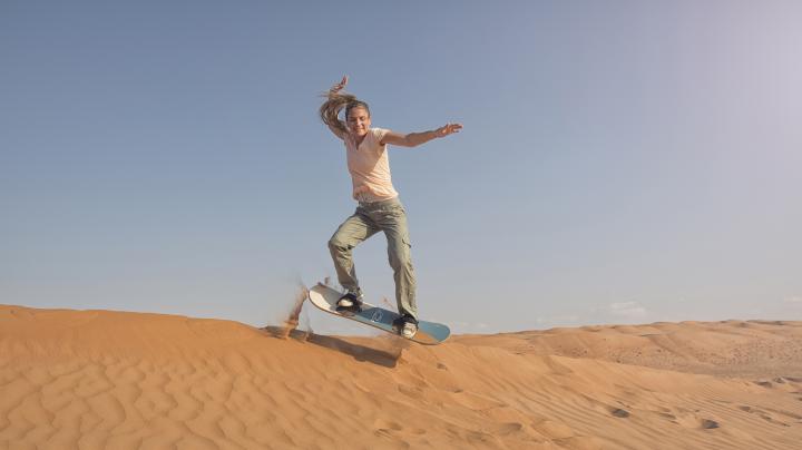 Sharqiyah Sand - Sand Boarding